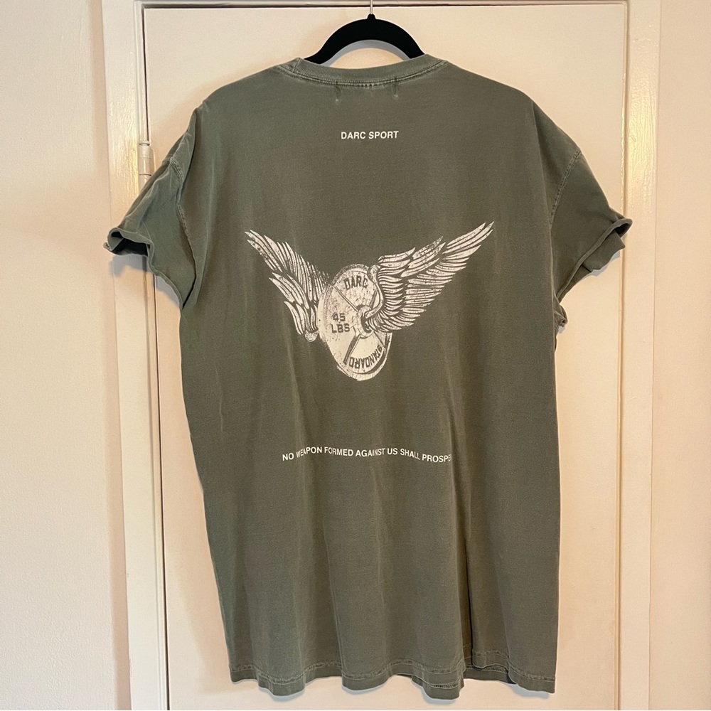 “NO WEAPON” CAP SLEEVE TEE | MOSS GREEN | DARC SPORT